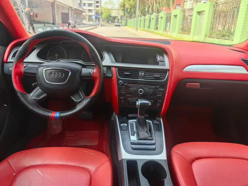 成都16年奥迪A4L4