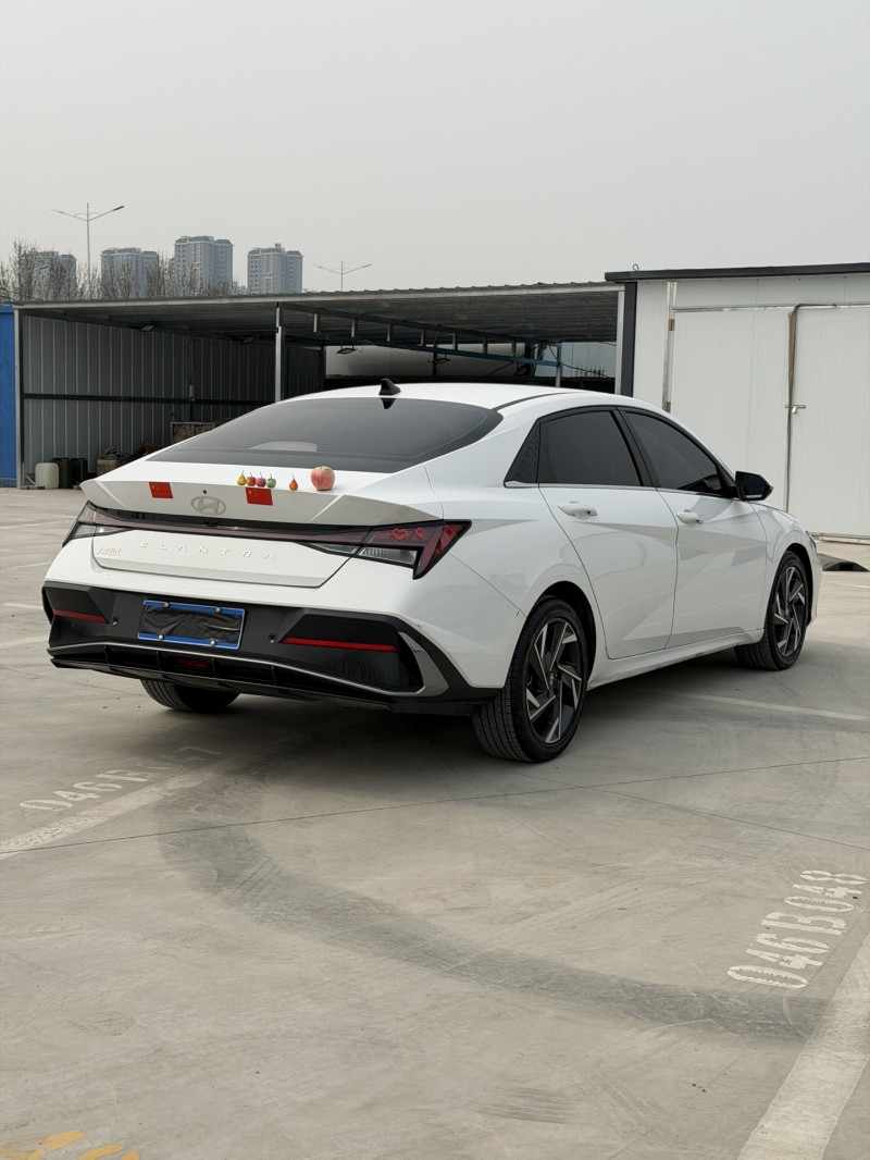 新乡24年现代伊兰特7