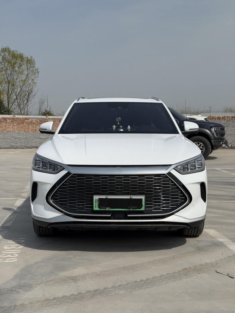 新乡23年比亚迪宋1