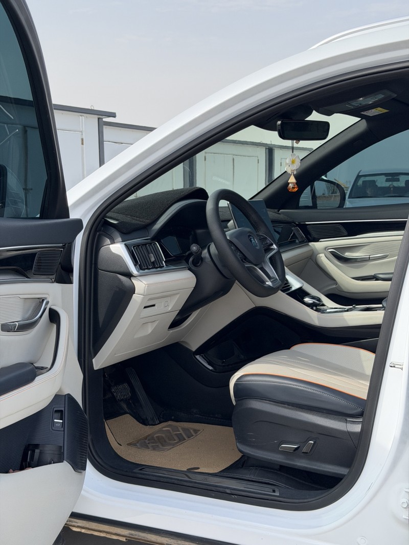 新乡23年比亚迪宋4