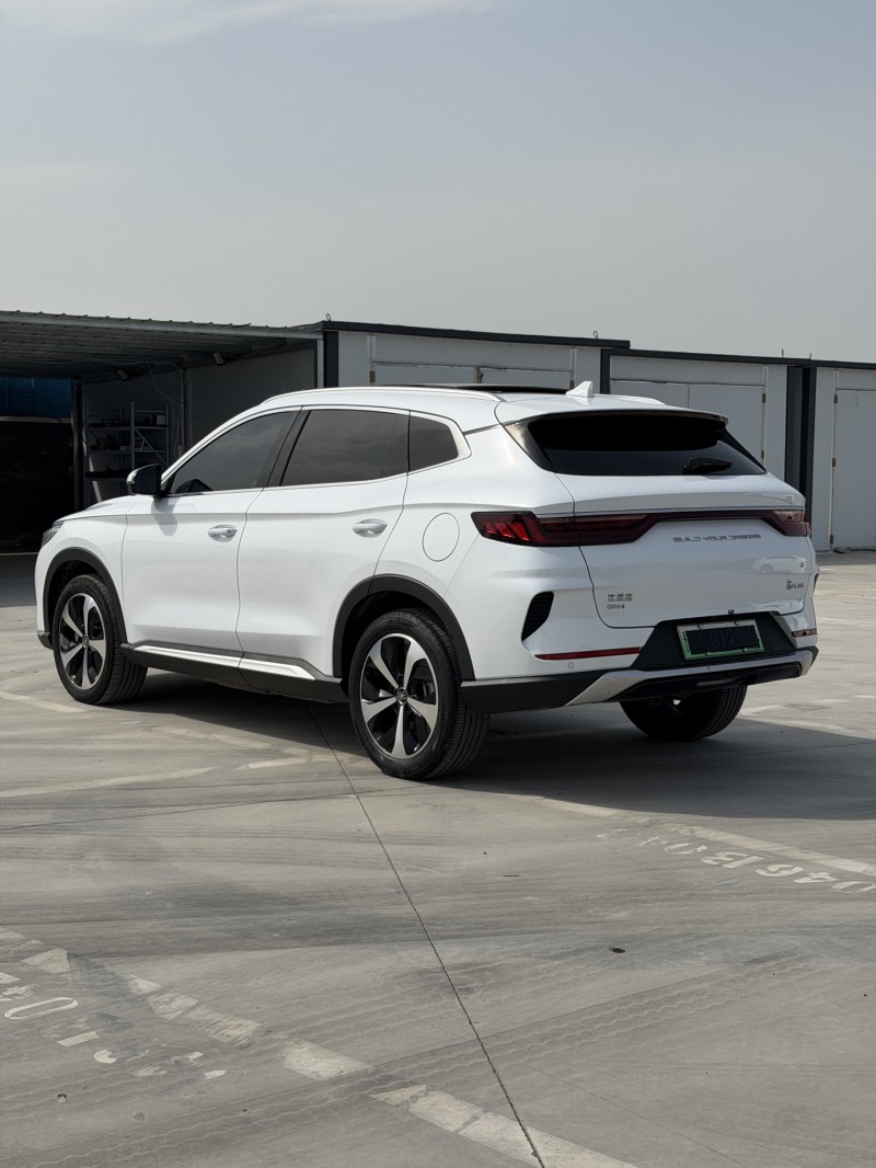 新乡23年比亚迪宋9