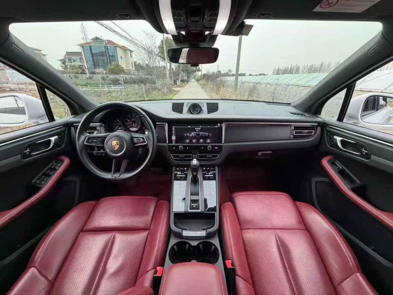 绍兴23年保时捷Macan4