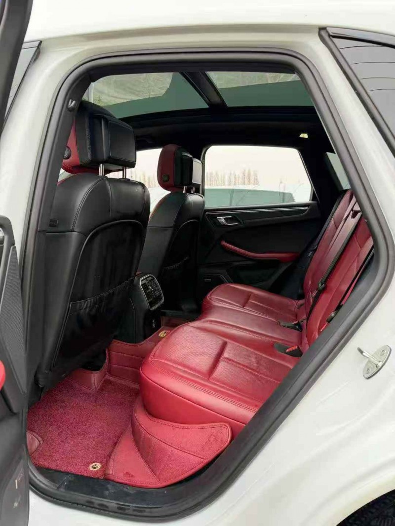 绍兴23年保时捷Macan6