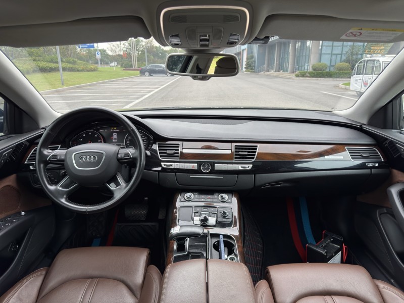 盐城16年奥迪A8L8