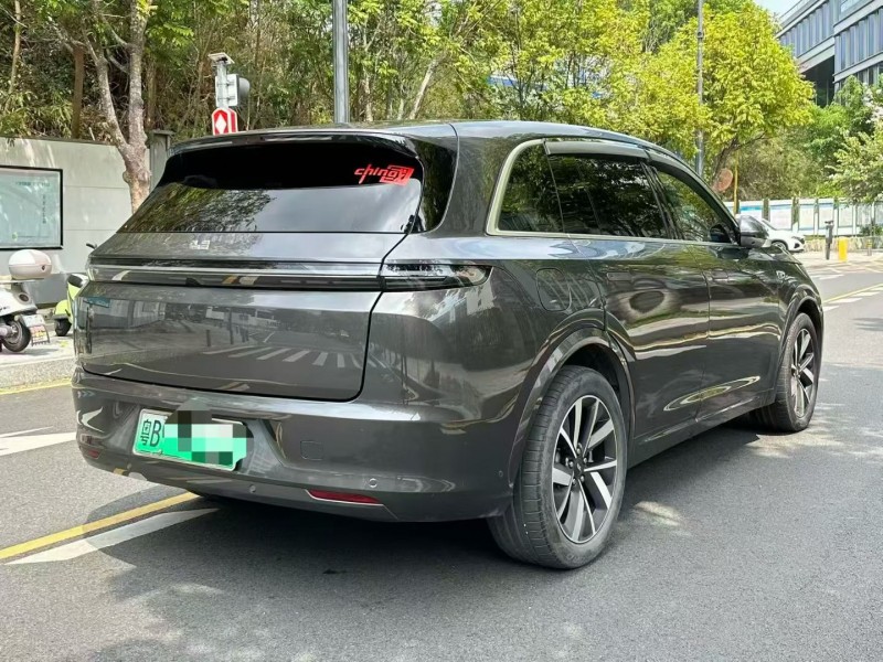 深圳23年理想L75