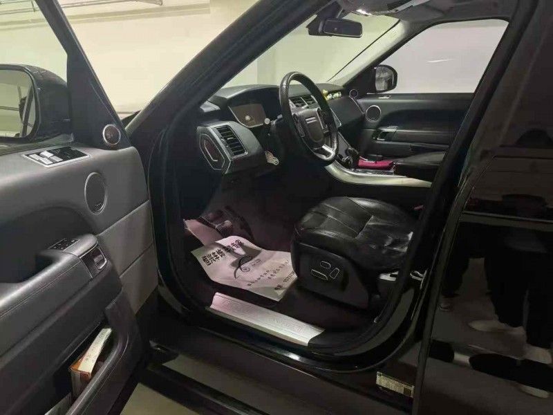 平頂山14年路虎攬勝運動4