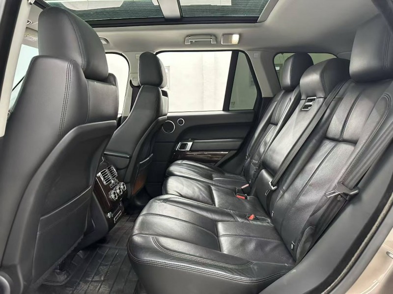 唐山17年路虎攬勝行政4