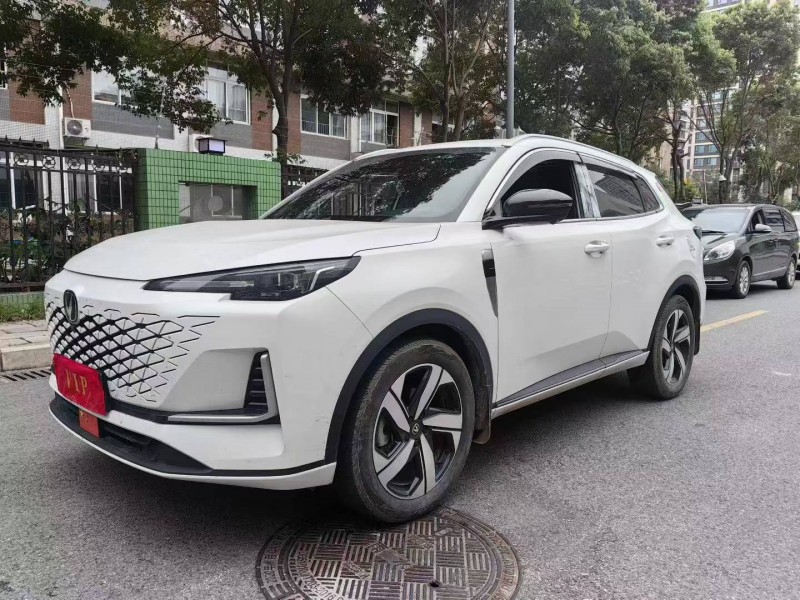 成都24年長安汽車CS552