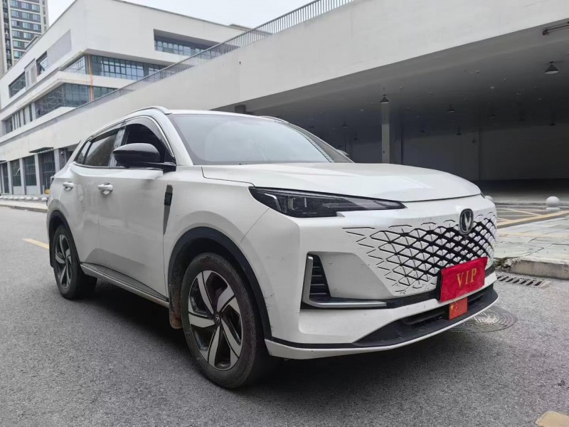 成都24年長安汽車CS553