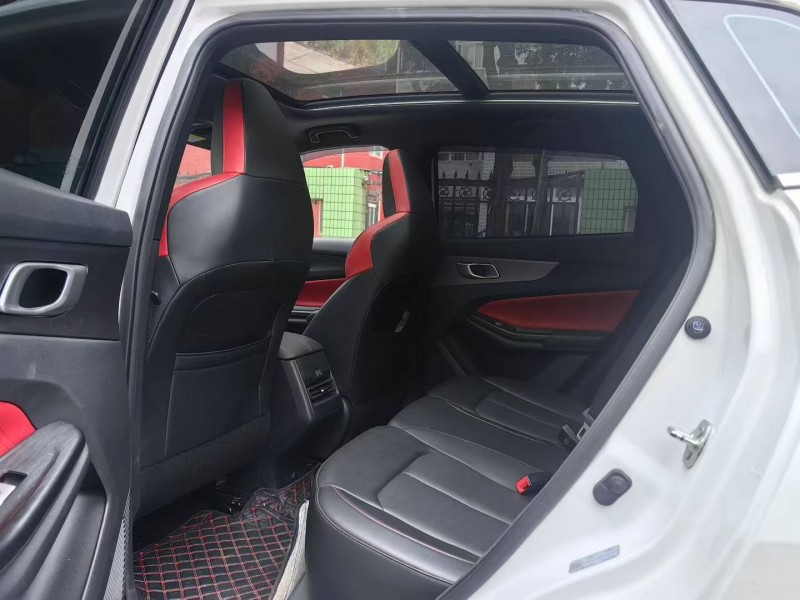 成都24年長安汽車CS555