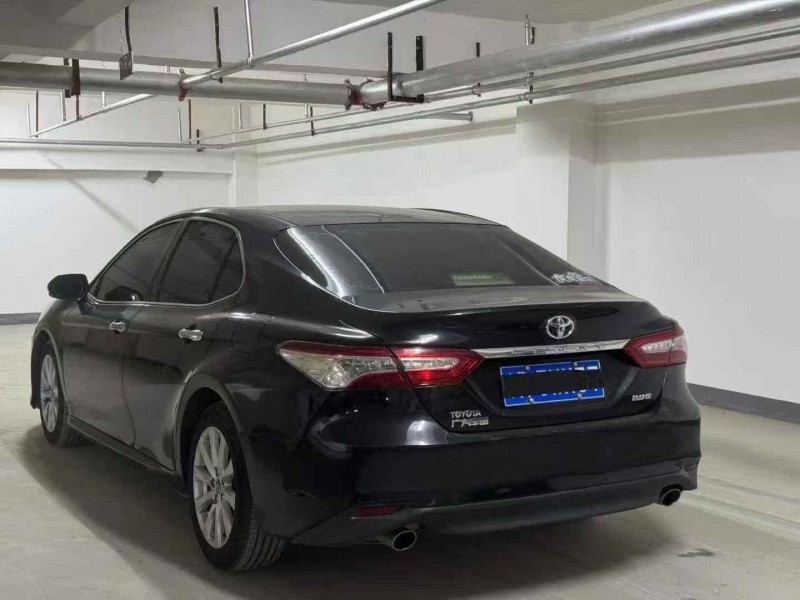 安阳18年丰田凯美瑞8