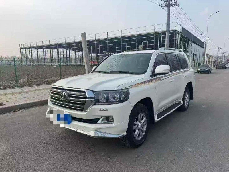 濟寧17年豐田蘭德酷路澤3