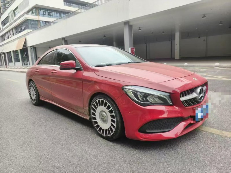 成都17年奔驰CLA2