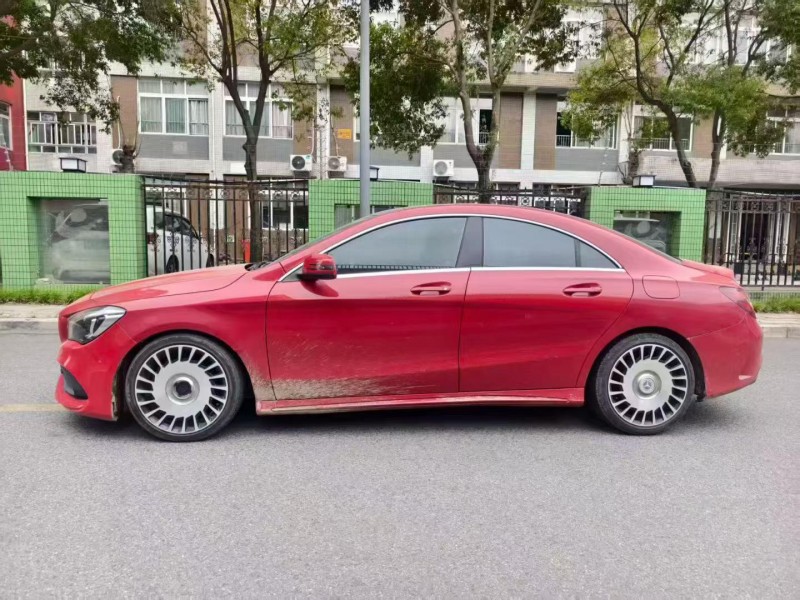 成都17年奔驰CLA7