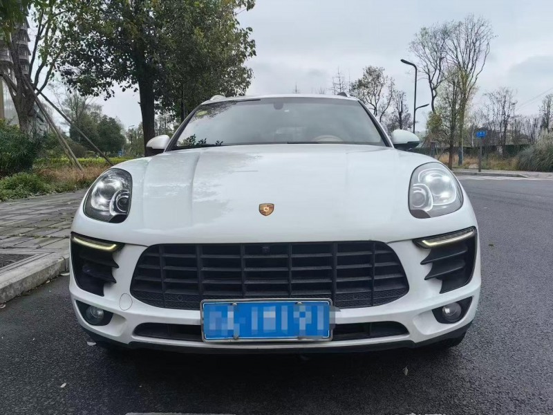 成都15年保時捷Macan1
