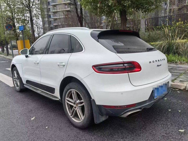成都15年保時捷Macan8