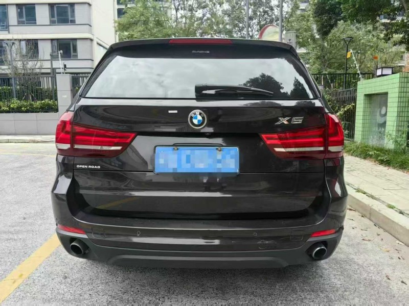 成都15年寶馬X59