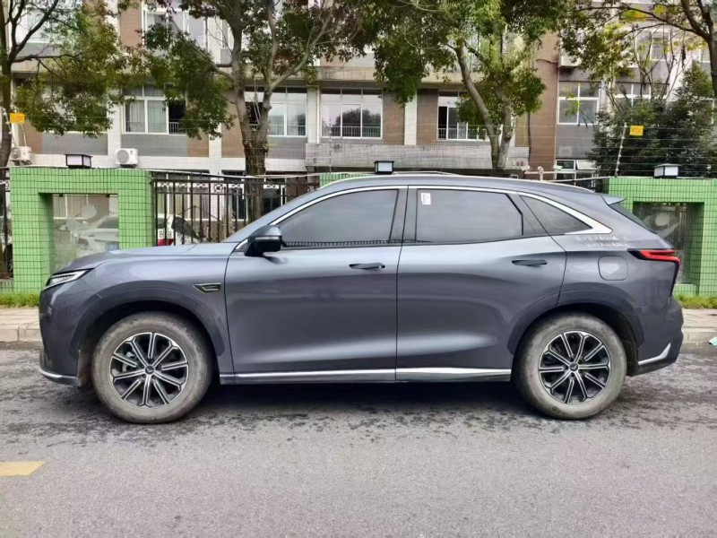 成都24年凱翼昆侖7