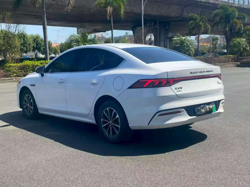 漳州24年比亚迪秦8