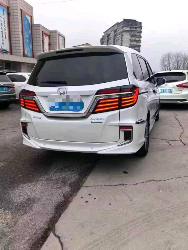 唐山21年本田艾力绅3