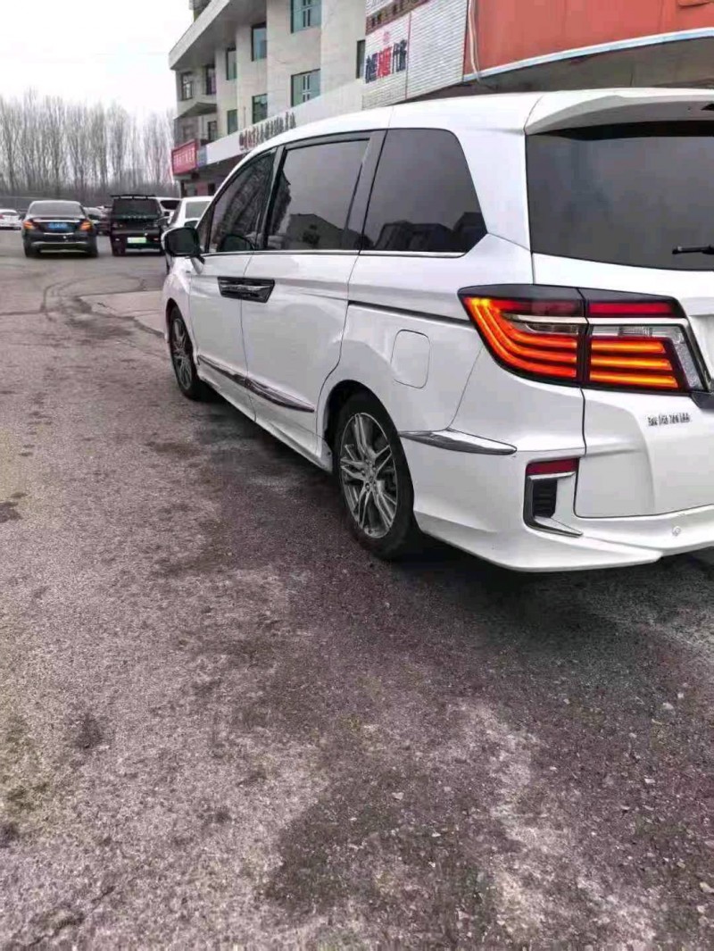 唐山21年本田艾力绅5