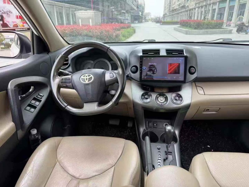 新余12年丰田RAV47