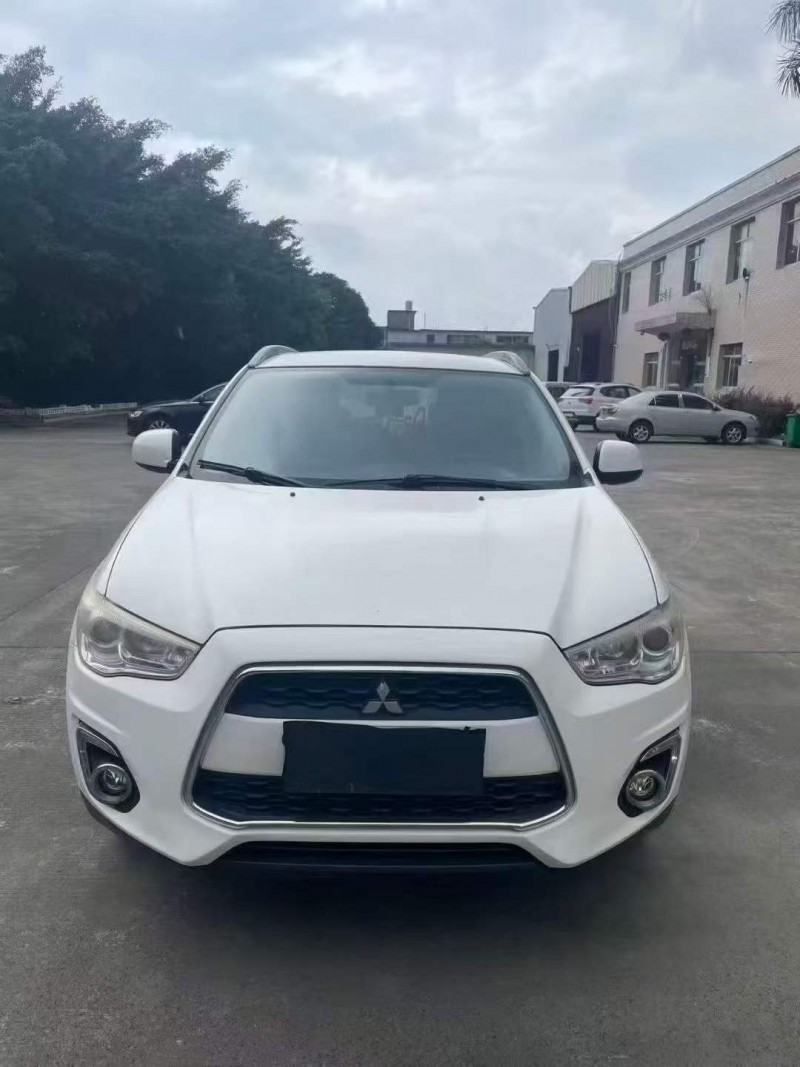 漳州13年三菱勁炫1