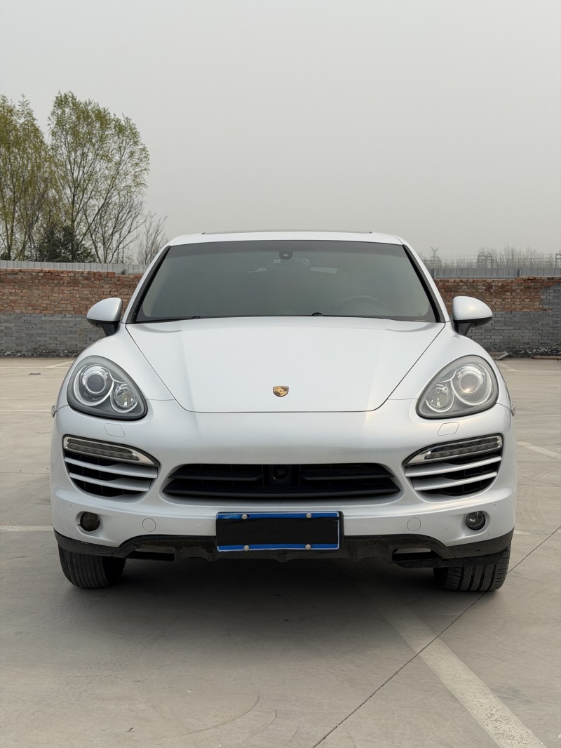 新鄉13年保時捷卡宴1
