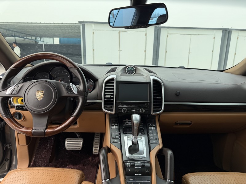 新鄉13年保時捷卡宴4