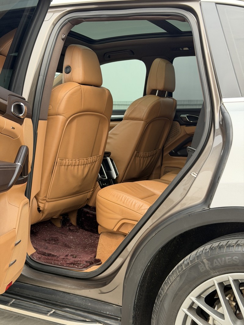 新鄉13年保時捷卡宴5