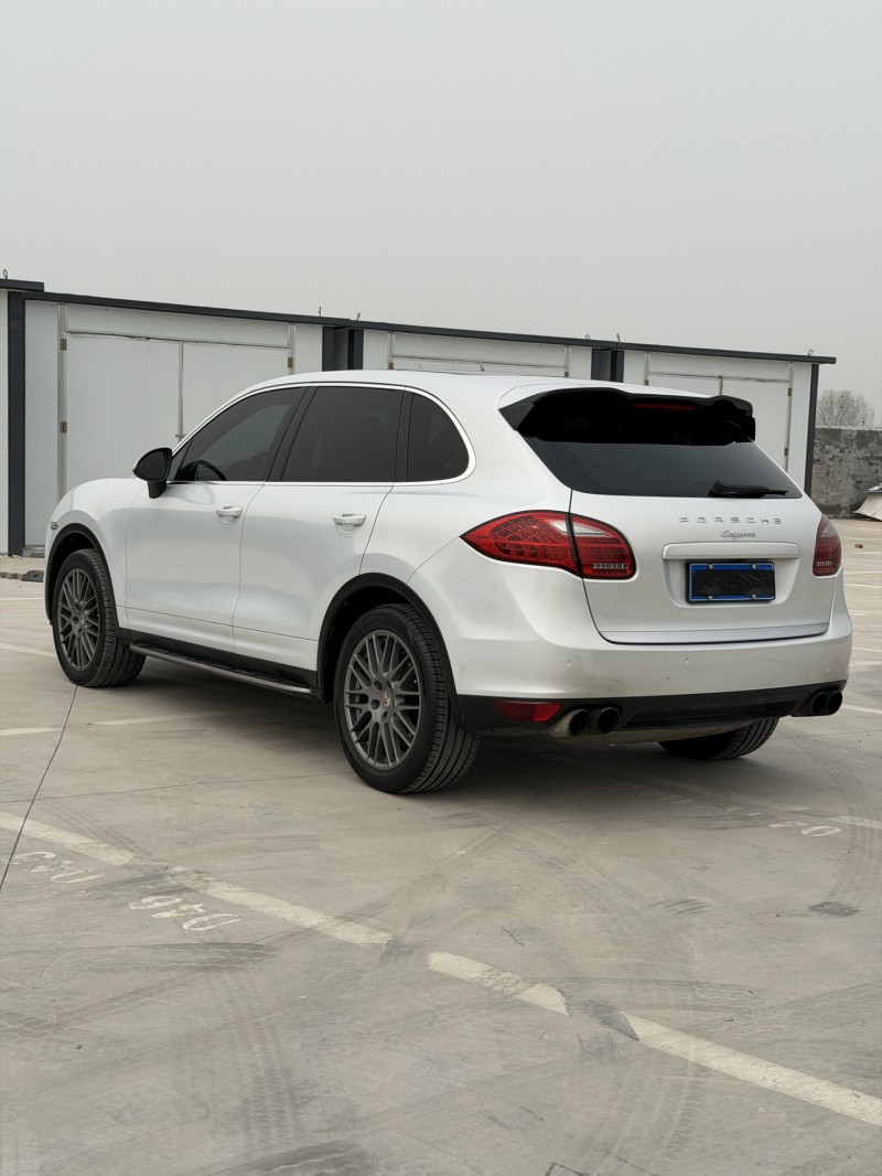 新鄉13年保時捷卡宴6