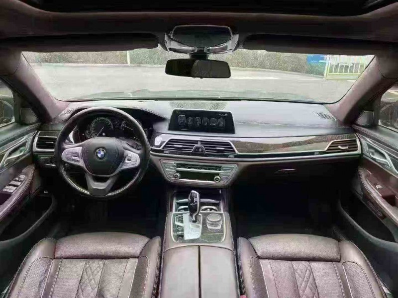 重慶17年寶馬7系6