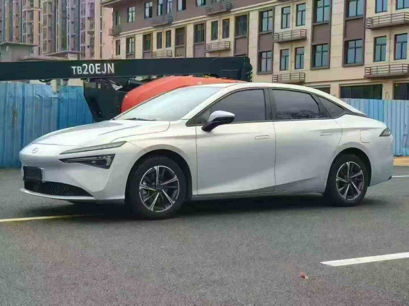 南平24年傳祺埃安S2