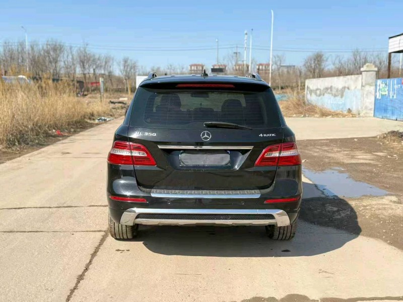 天津13年奔驰ML2