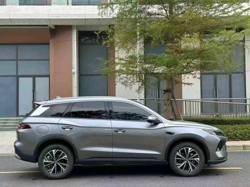 广州25年比亚迪宋6