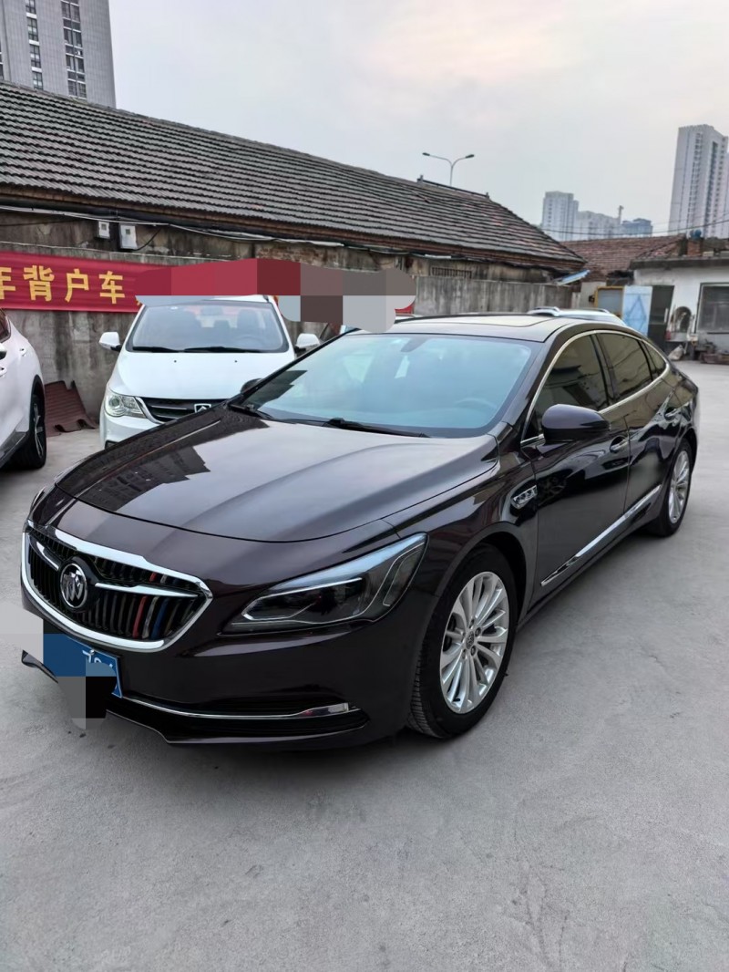 泰安19年別克君越2