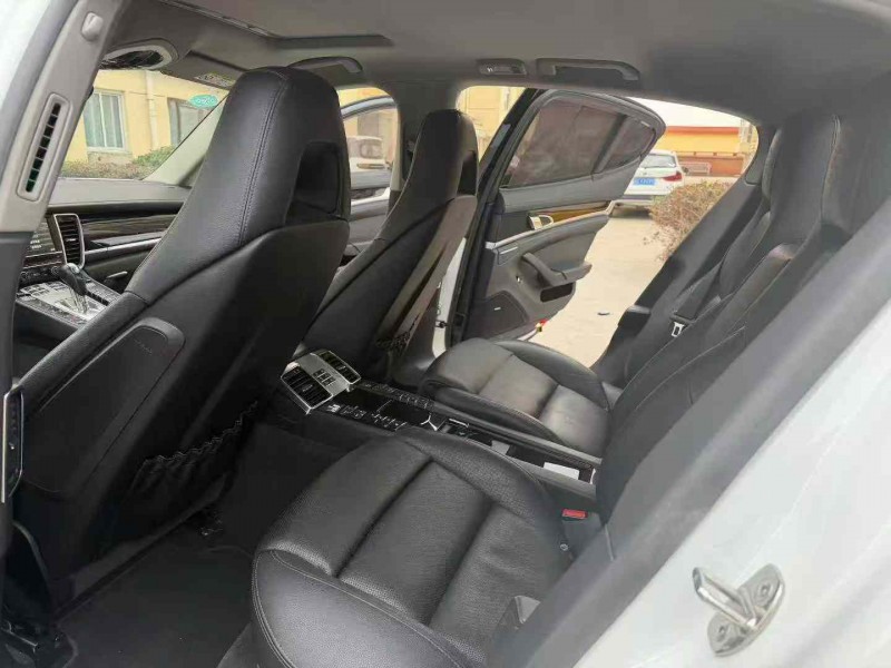 徐州17年保時捷帕拉梅拉6