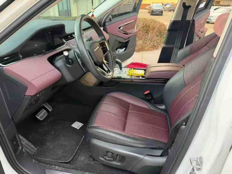 徐州23年路虎極光4