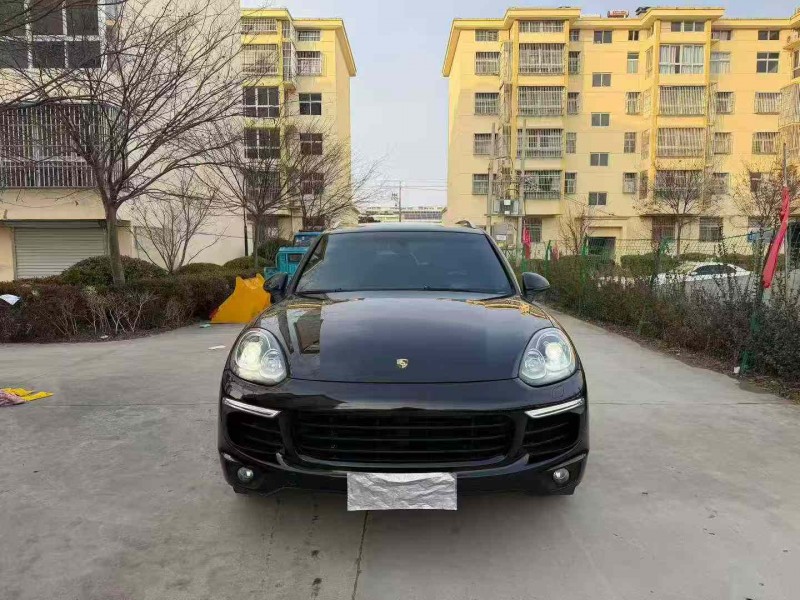 徐州17年保时捷卡宴1