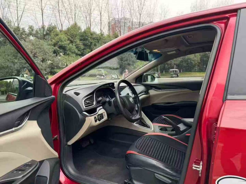 遂宁15年别克英朗6