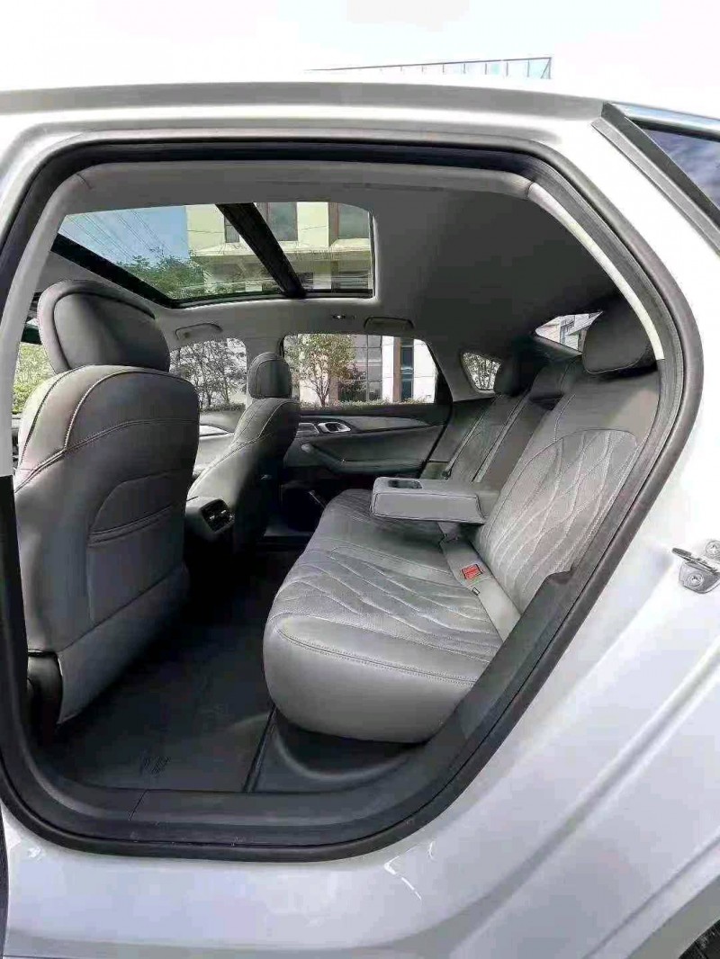 广州25年吉利银河6