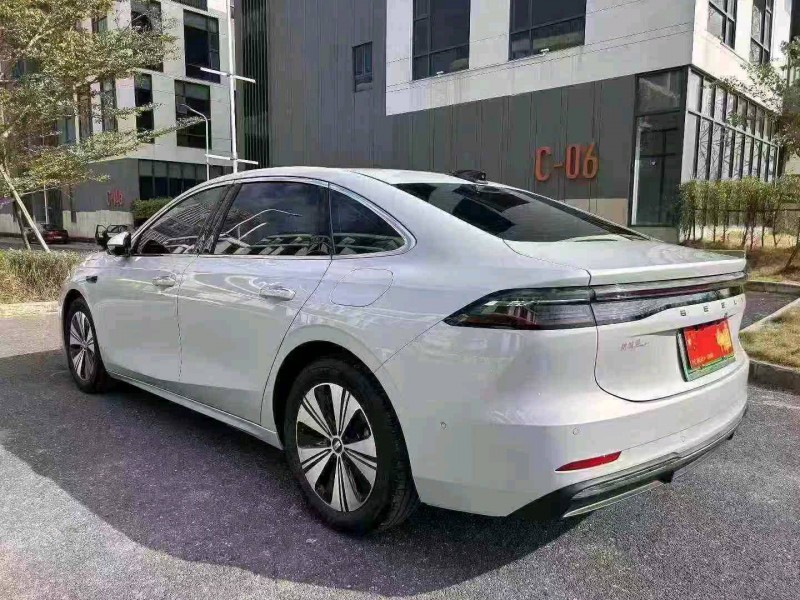 广州25年吉利银河7