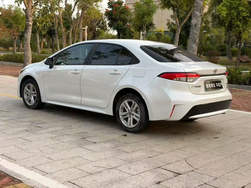 茂名20年丰田雷凌8