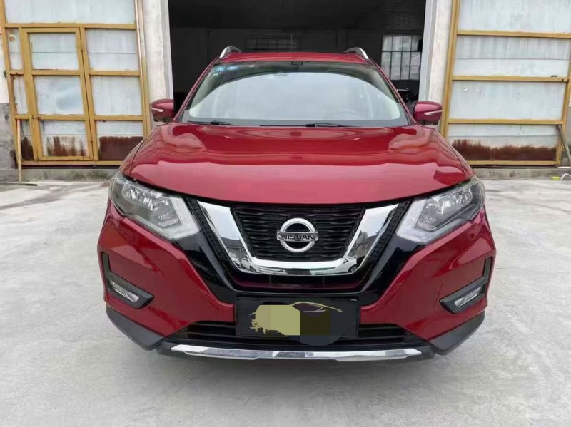 泰安17年日產奇駿1