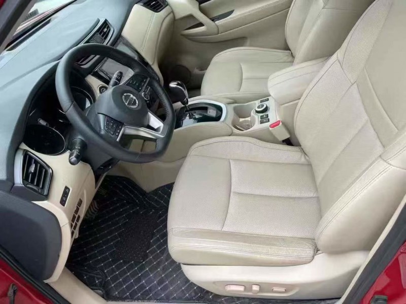 泰安17年日產奇駿8