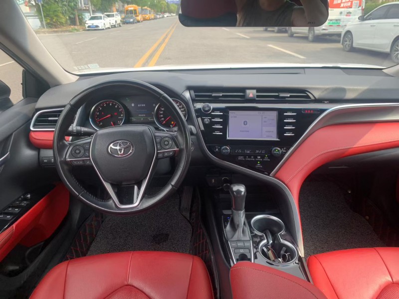 茂名18年豐田凱美瑞5