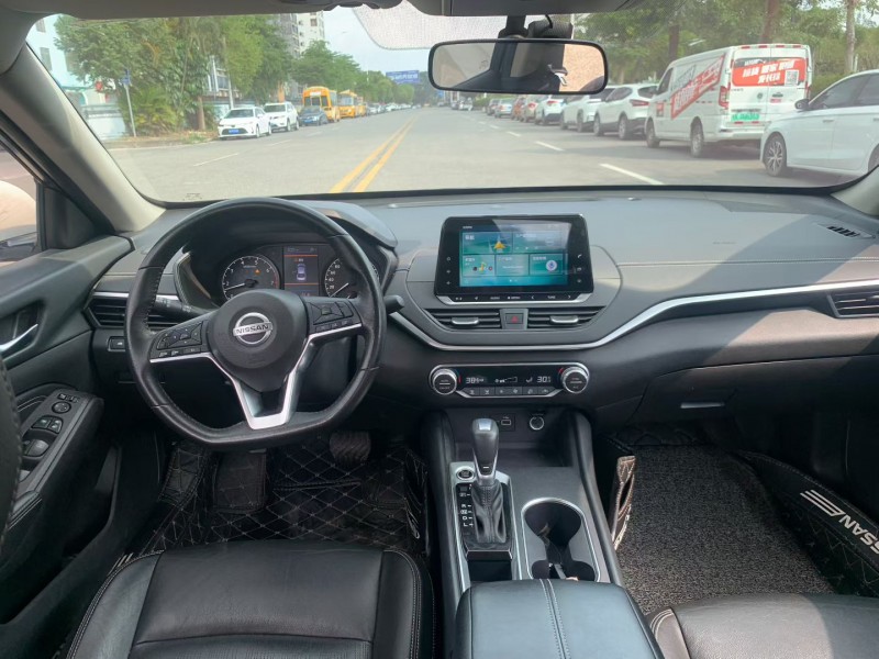 茂名20年日產天籟6