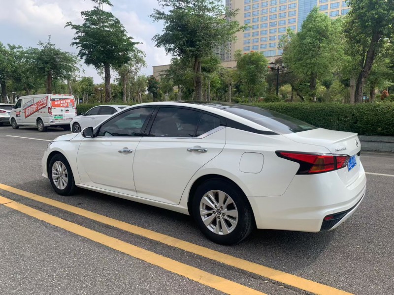 茂名20年日產天籟7