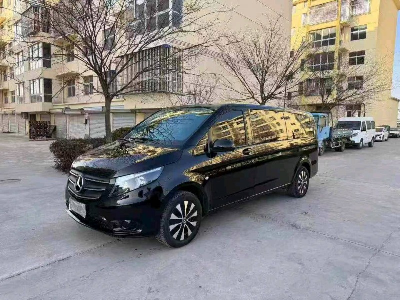 徐州24年奔馳威霆3