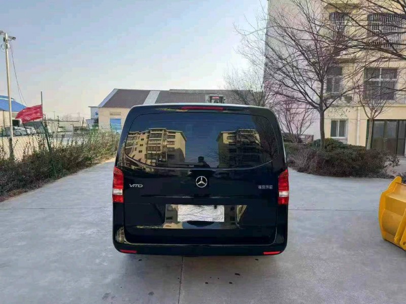 徐州24年奔馳威霆6